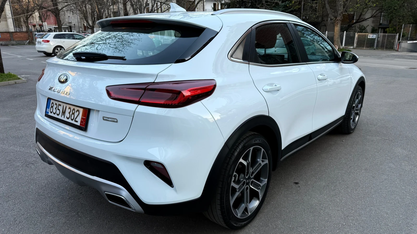 Kia XCeed 1.0 TGDI LPG BRC, снимка 6 - Автомобили и джипове - 54598536