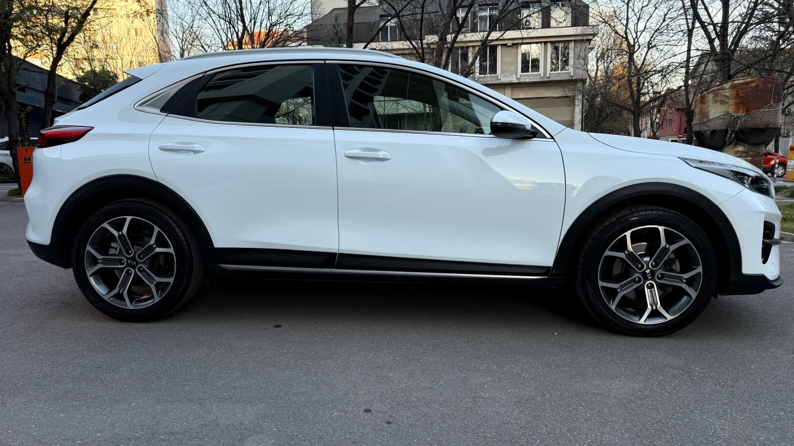 Kia XCeed 1.0 TGDI LPG BRC, снимка 4 - Автомобили и джипове - 54598536