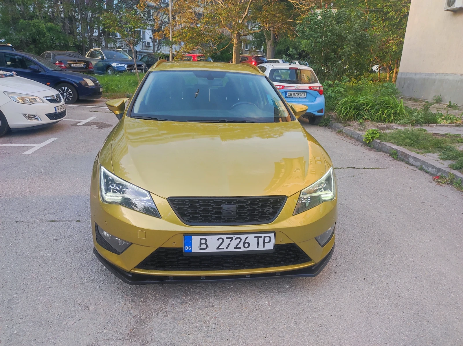 Seat Leon 2.0 Fr, снимка 12 - Автомобили и джипове - 54961806