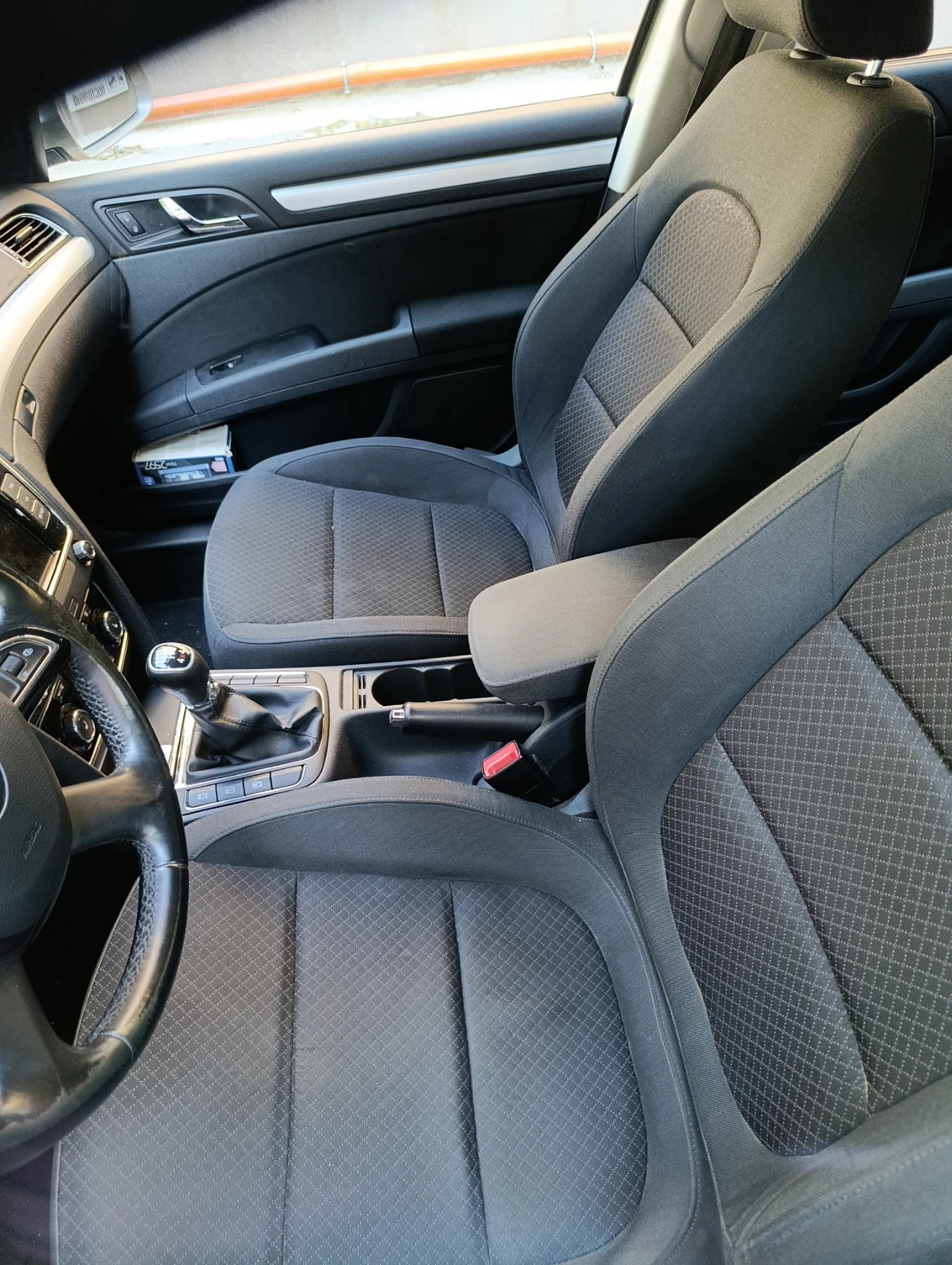 Skoda Superb, снимка 9 - Автомобили и джипове - 55568308