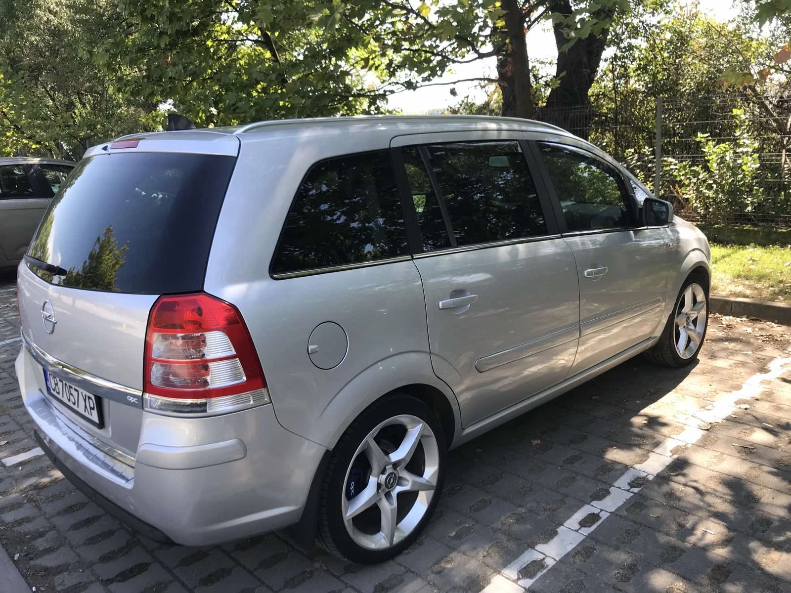Opel Zafira, снимка 7 - Автомобили и джипове - 56144196