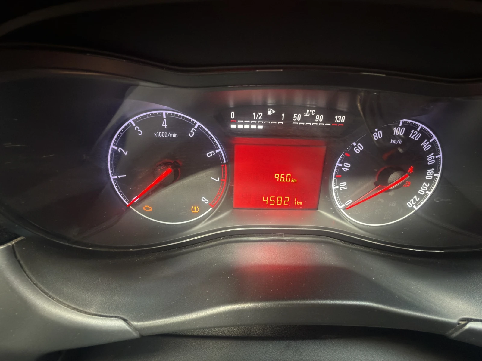 Opel Corsa 1.2 70 МТ , снимка 9 - Автомобили и джипове - 56461269