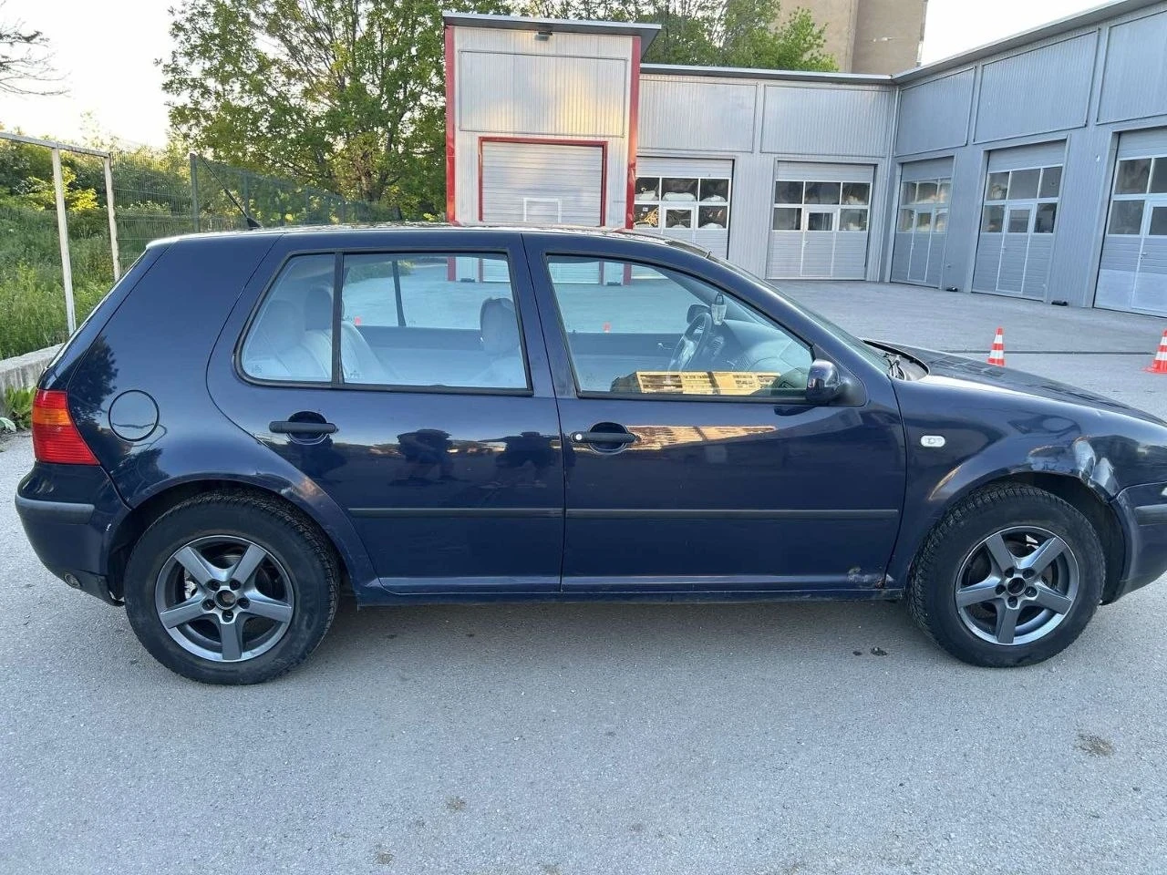 VW Golf, снимка 7 - Автомобили и джипове - 56502316