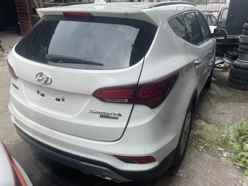 Hyundai Santa fe 2.2 CRDI, снимка 2 - Автомобили и джипове - 48680779