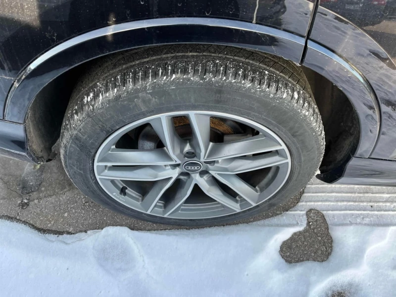 Audi Q7 * Progressiv * CARFAX * БЕЗ ПЪРВОНАЧАЛНА ВНОСКА, снимка 7 - Автомобили и джипове - 52698197