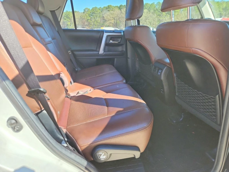 Toyota 4runner 4l Sr5/Sr5 Premium, снимка 11 - Автомобили и джипове - 53600543