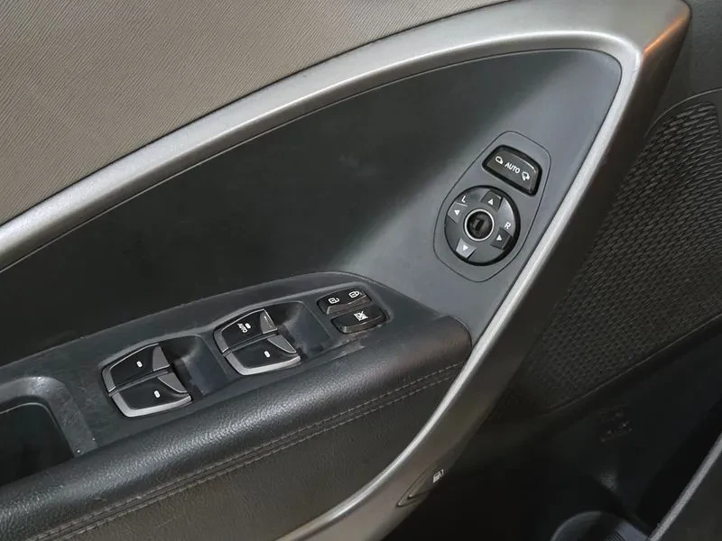 Hyundai Santa fe 2.0 4WD MODERN, снимка 14 - Автомобили и джипове - 55800779