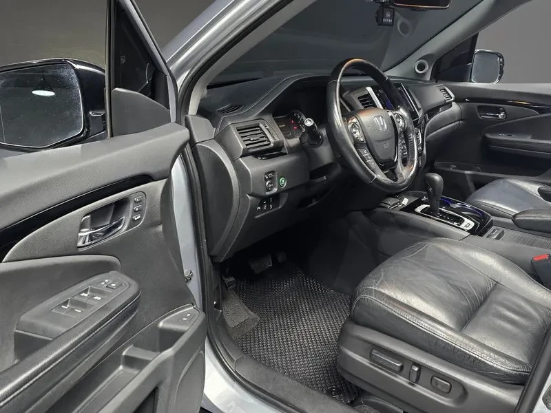 Honda Pilot 3.5/4WD/7 МЕСТА, снимка 11 - Автомобили и джипове - 56733618