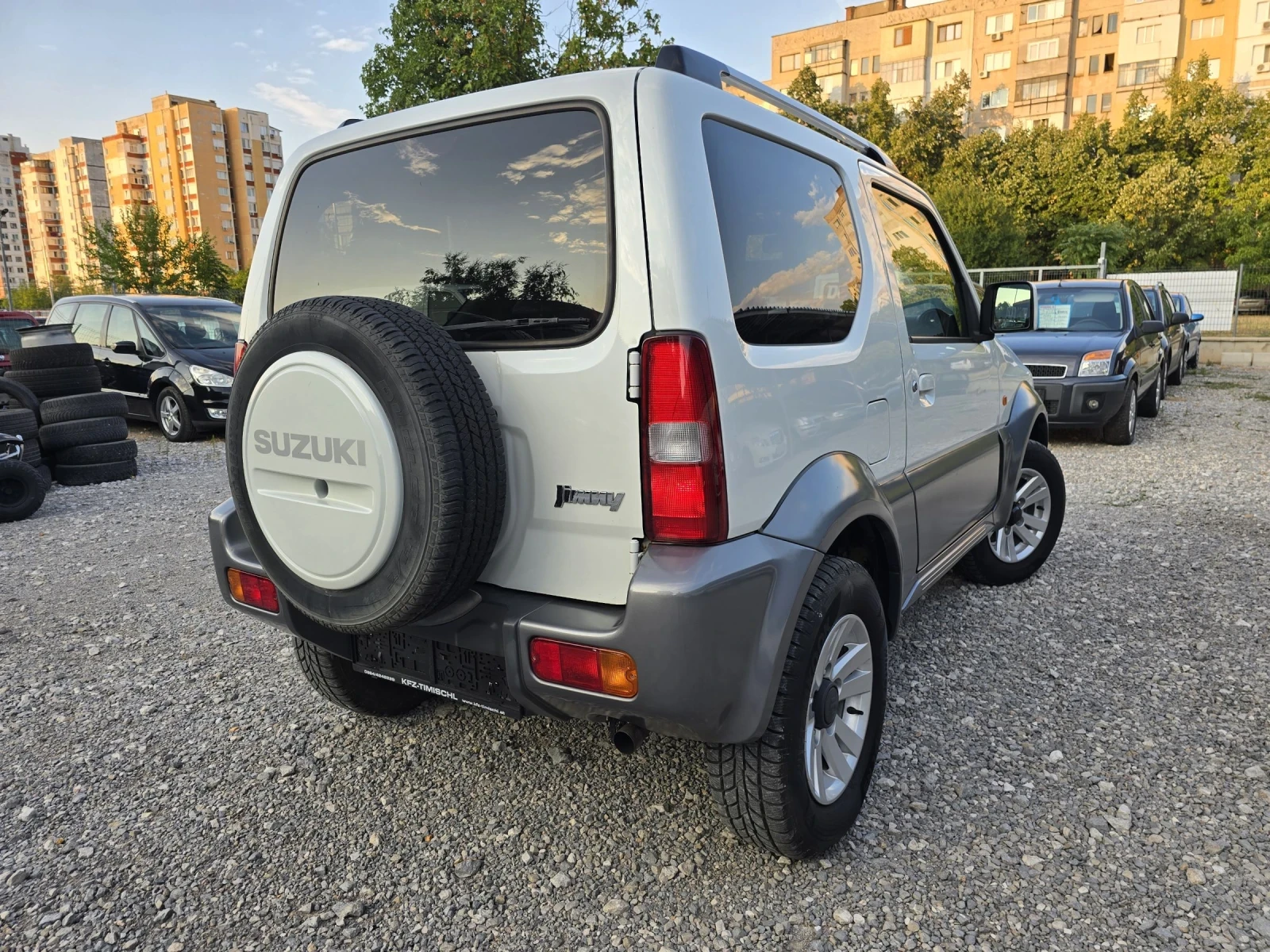 Suzuki Jimny 1.3i 75000км. - изображение 4