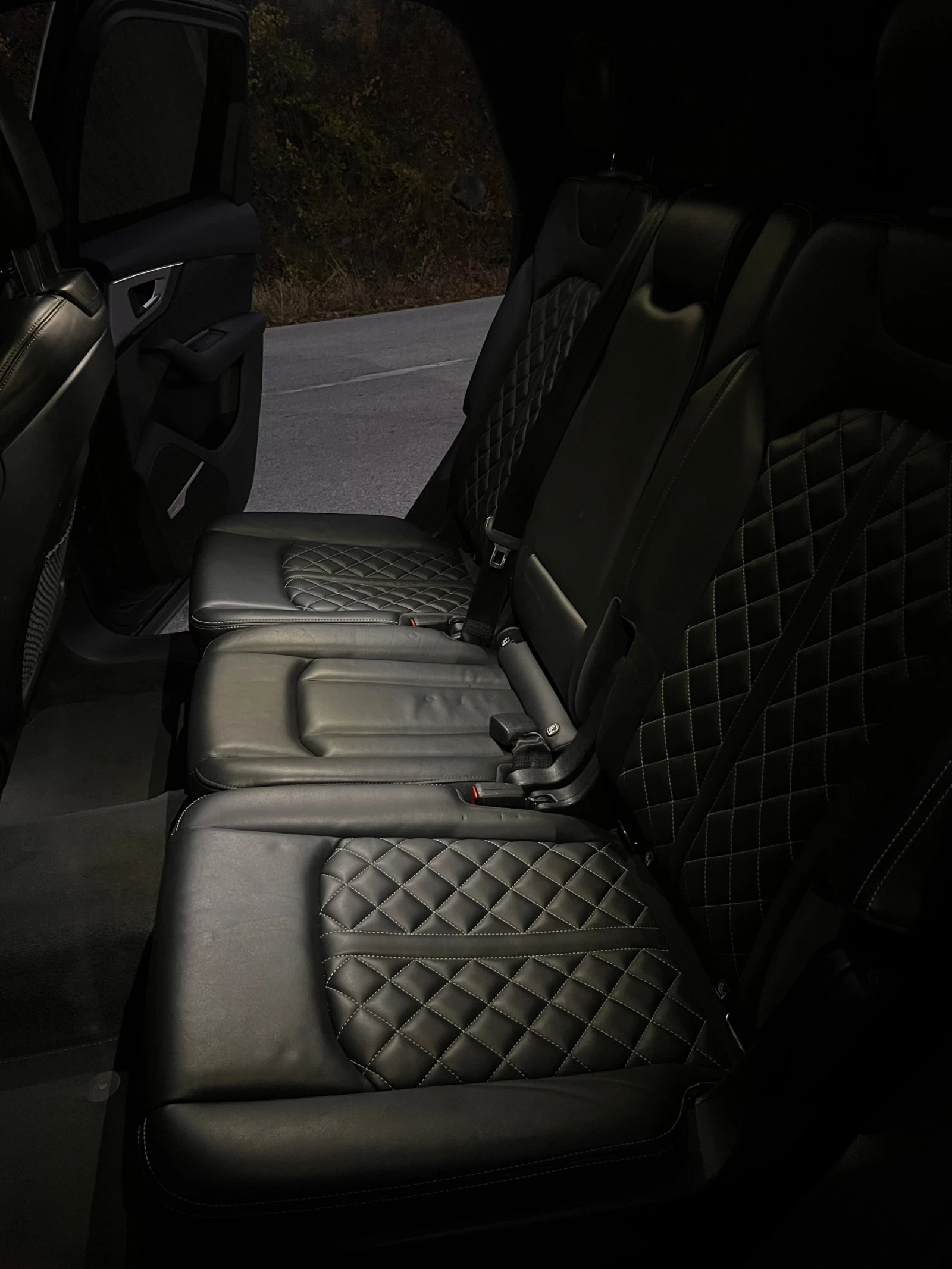 Audi SQ7 | Mobile.bg   10