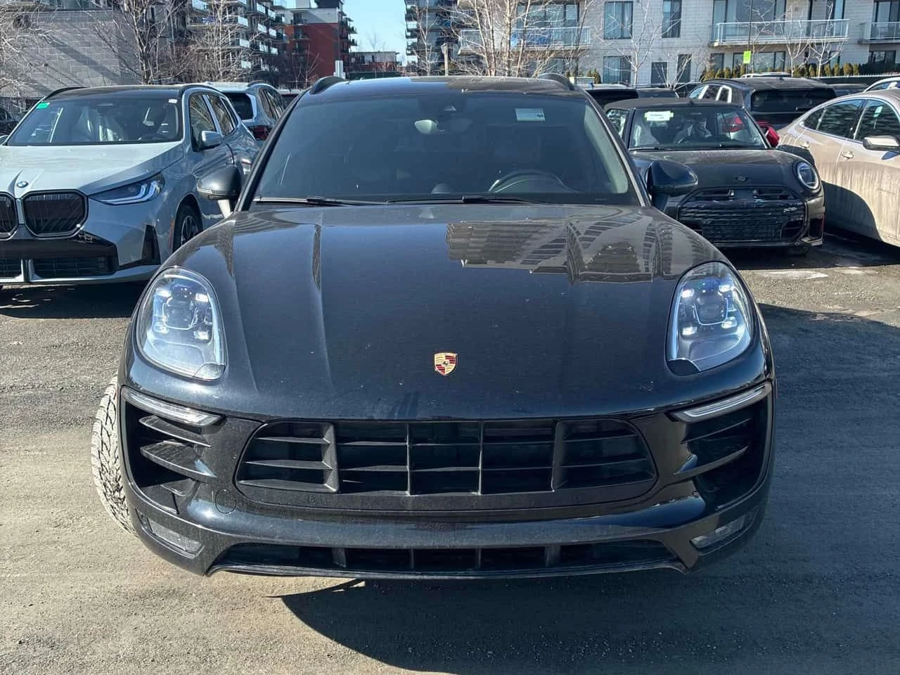 Porsche Macan * GTS * ПОДГРЕВ * ПАНОРАМА * КЛИП НА МОТОРА, снимка 2 - Автомобили и джипове - 53820178