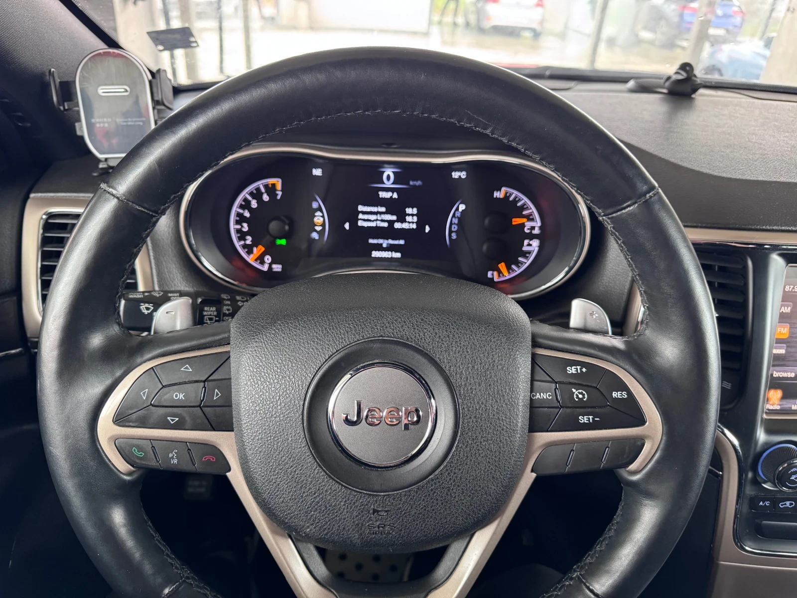 Jeep Grand cherokee, снимка 7 - Автомобили и джипове - 54083685