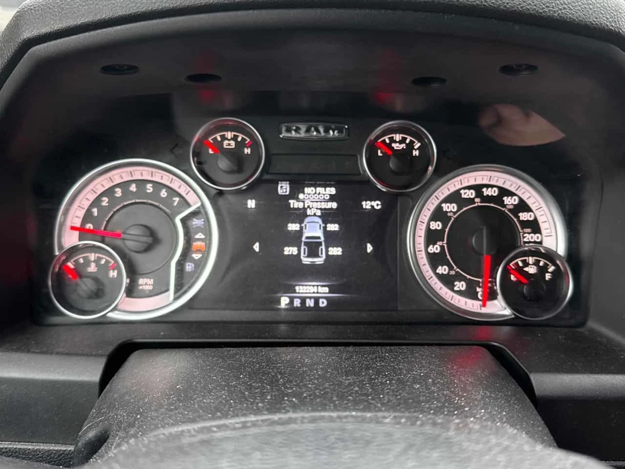 Dodge RAM 1500 * Express * CARFAX * БЕЗ ПЪРВОНАЧАЛНА ВНОСКА, снимка 8 - Автомобили и джипове - 54502113