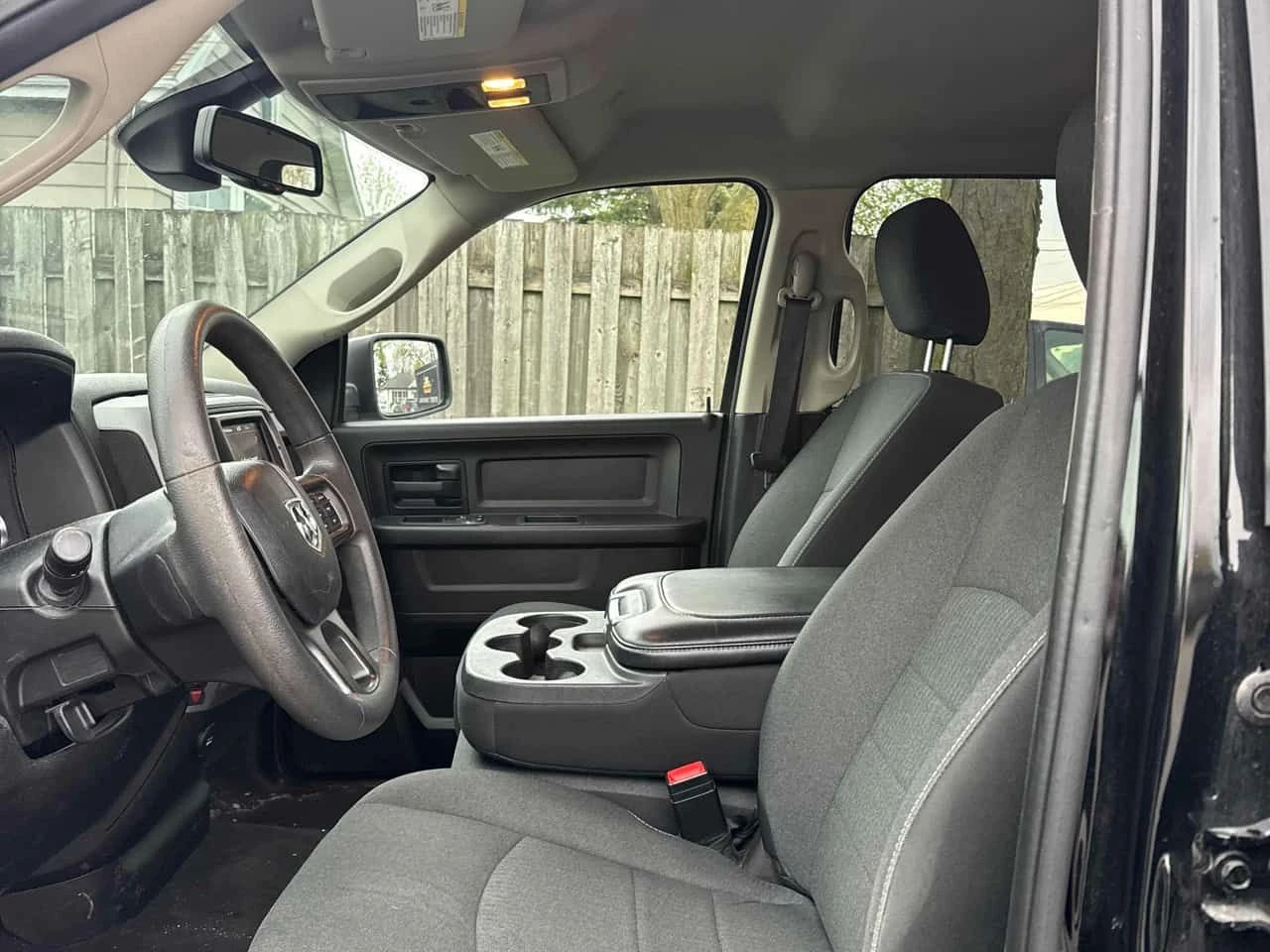 Dodge RAM 1500 * Express * CARFAX * БЕЗ ПЪРВОНАЧАЛНА ВНОСКА, снимка 5 - Автомобили и джипове - 54502113