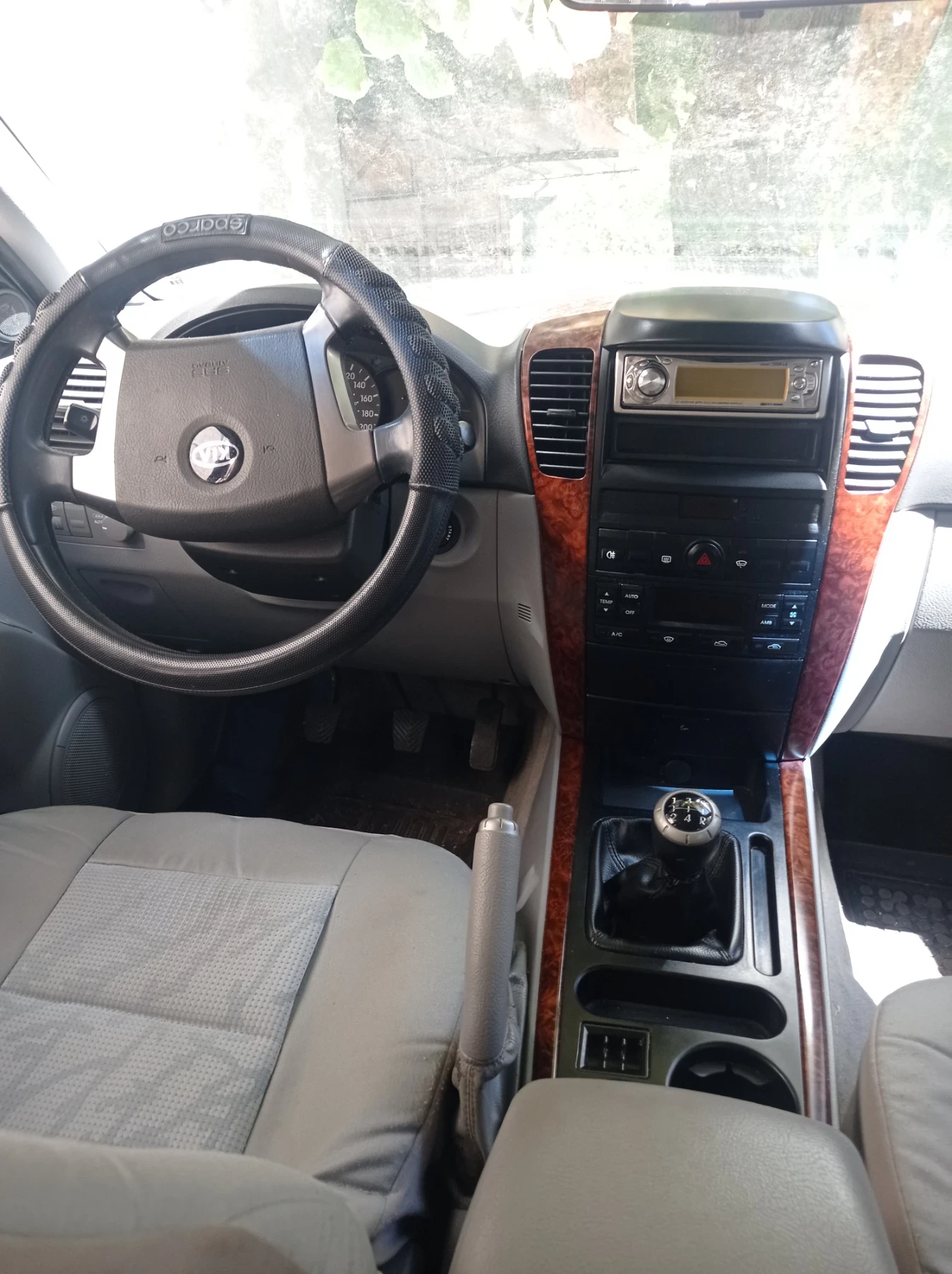 Kia Sorento, снимка 4 - Автомобили и джипове - 56064553
