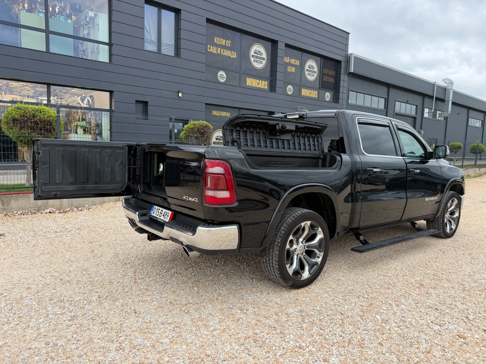 Dodge RAM 1500 5.7 HEMI* LARAMIE-LongHorn* , Full, снимка 8 - Автомобили и джипове - 56238556