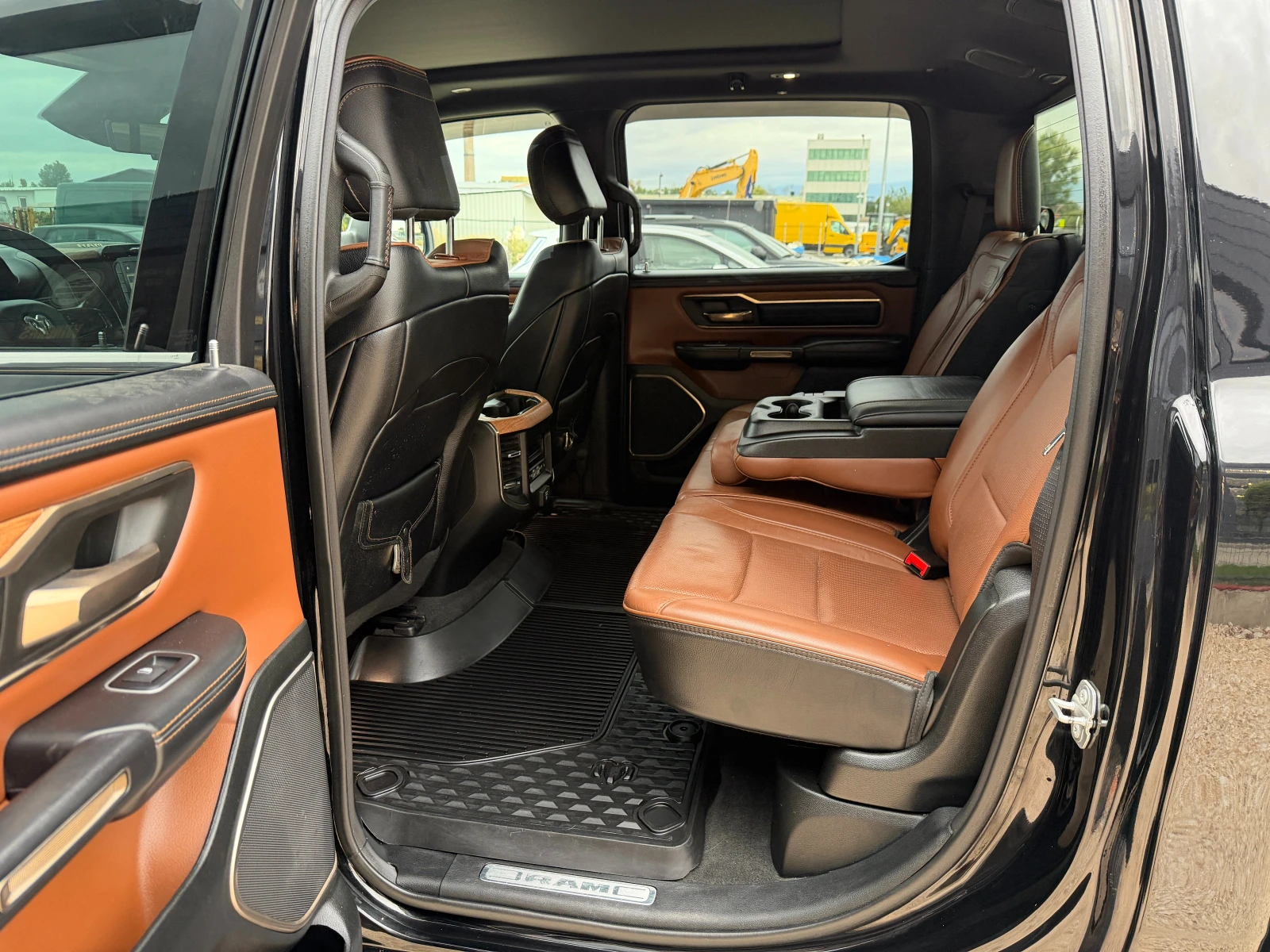 Dodge RAM 1500 5.7 HEMI* LARAMIE-LongHorn* , Full, снимка 13 - Автомобили и джипове - 56238556