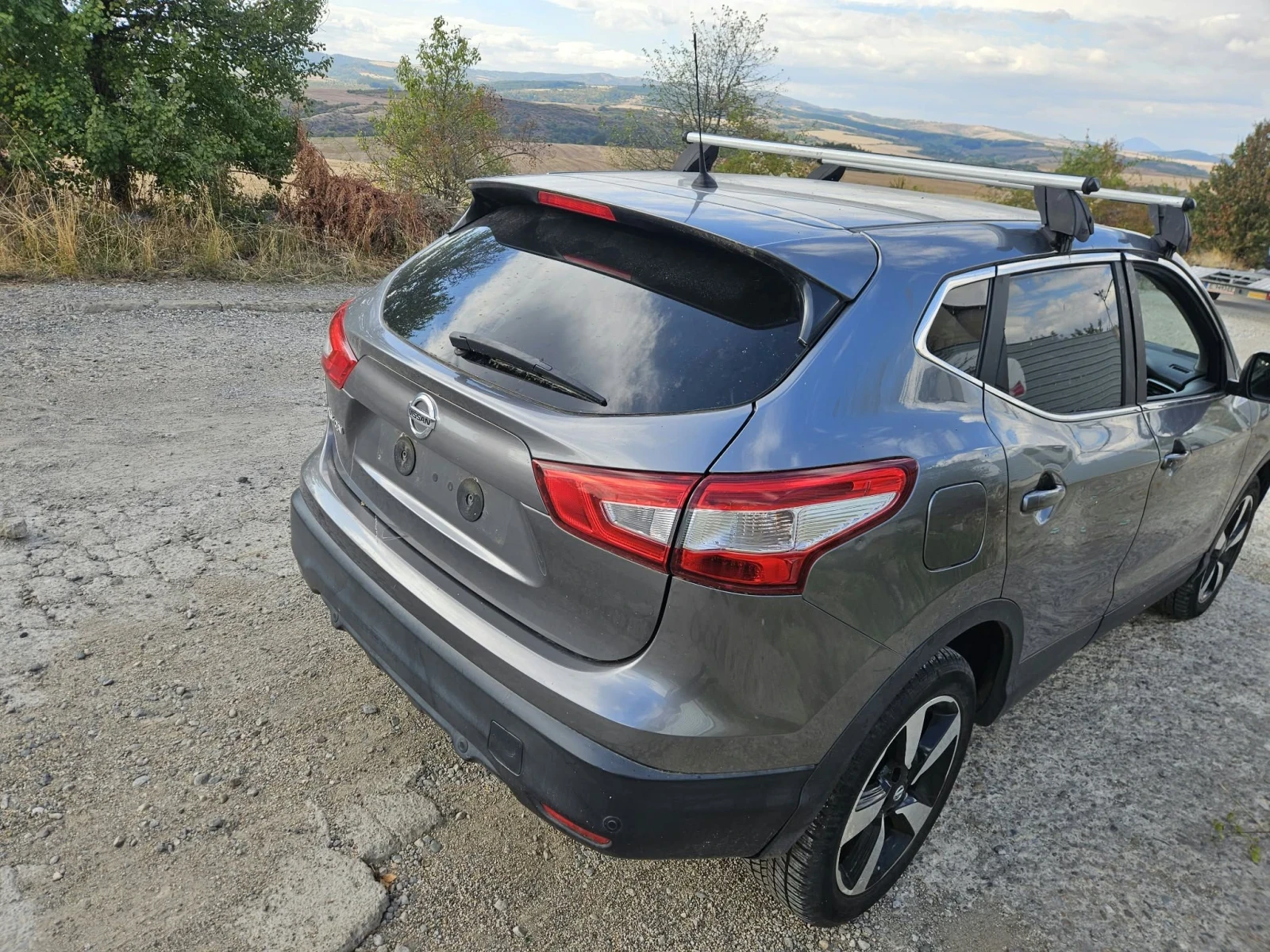 Nissan Qashqai 1.2тце на части 90хил.км, снимка 2 - Автомобили и джипове - 56288853