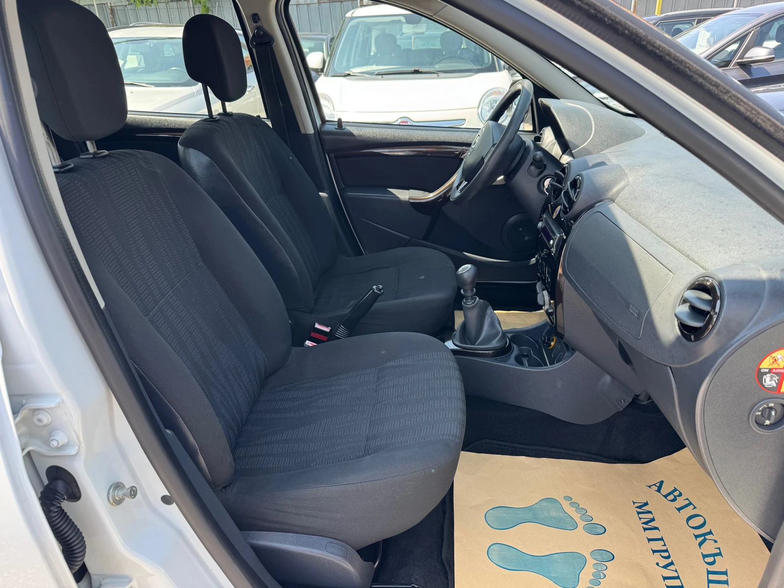 Dacia Duster 1.5DCI-ЛИЗИНГ, снимка 13 - Автомобили и джипове - 56314599