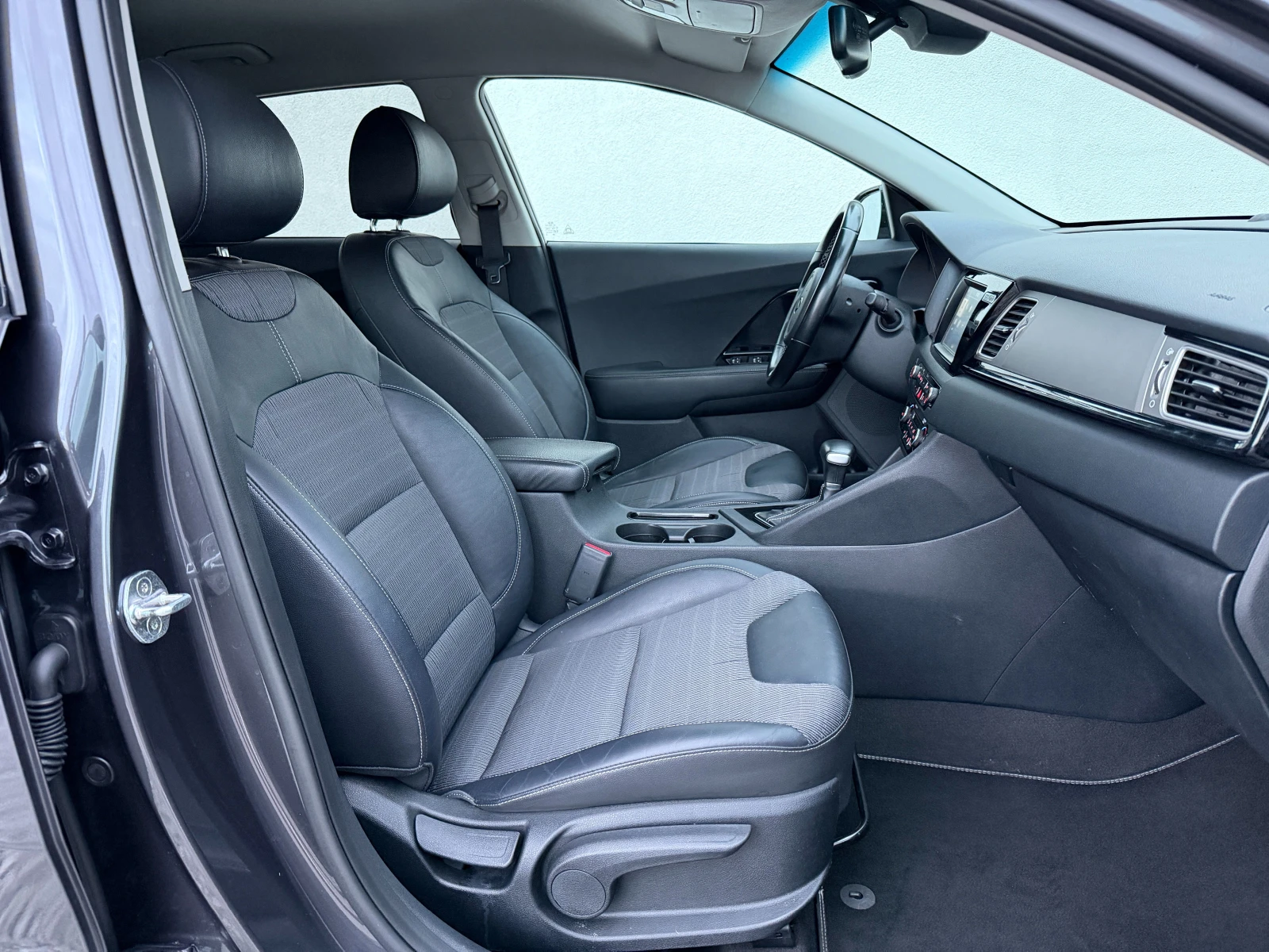 Kia Niro Hybrid 112000km ������� ���������� | Mobile.bg � ����������� 14