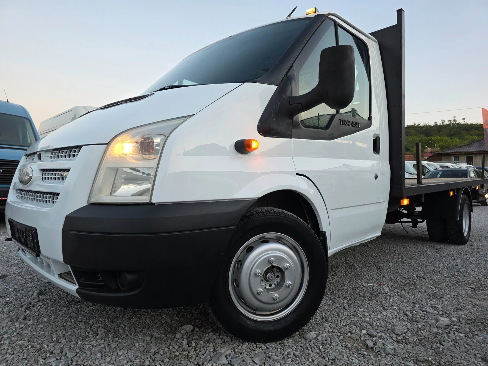 Ford Transit 2.4tdci 140к.с. 6ск. Бкатегория Климатик, снимка 1