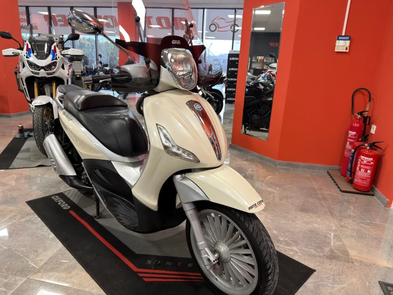 Piaggio Beverly 300i, снимка 2 - Мотоциклети и мототехника - 53190268