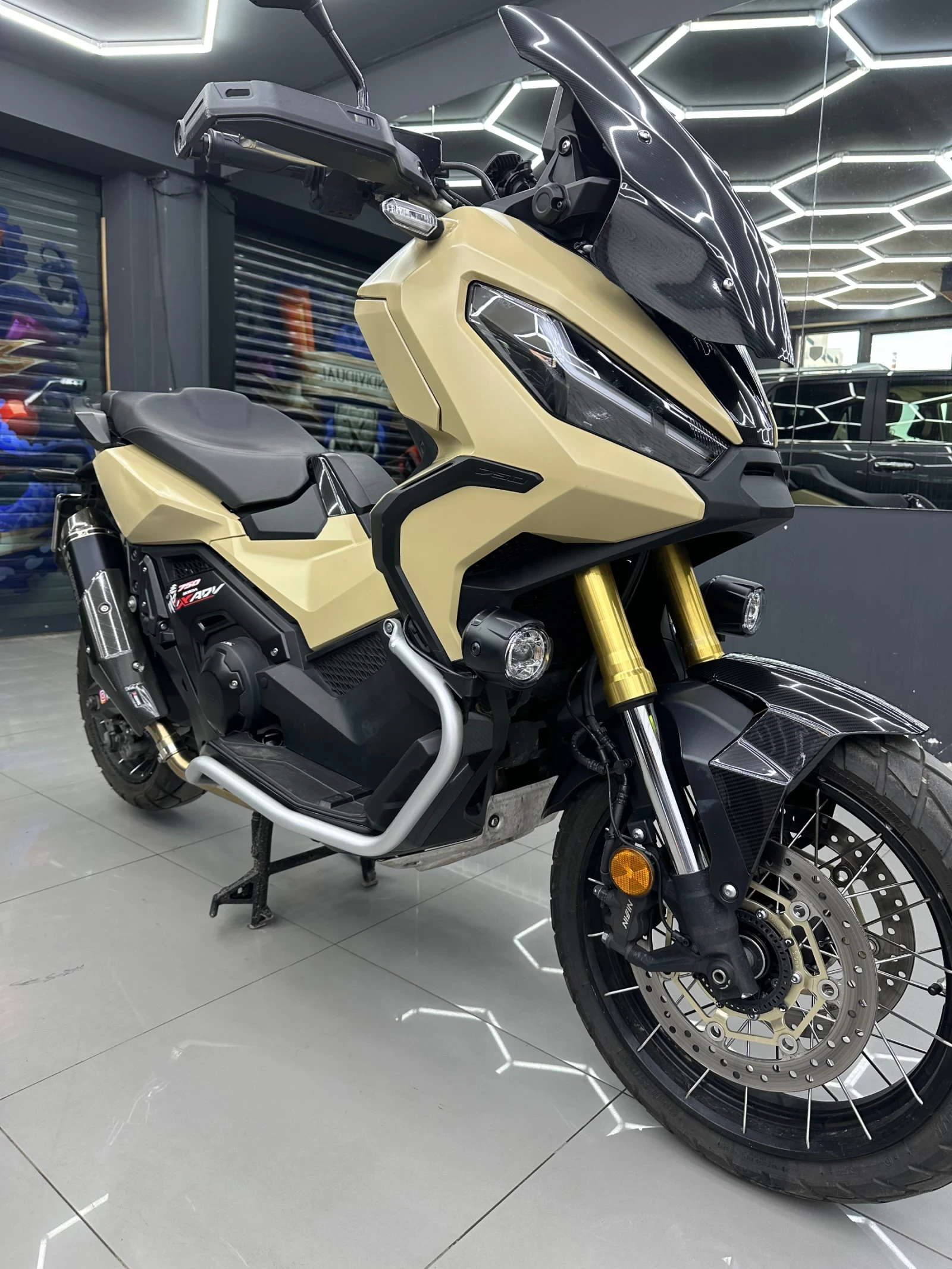 Honda X-ADV 750 - изображение 8