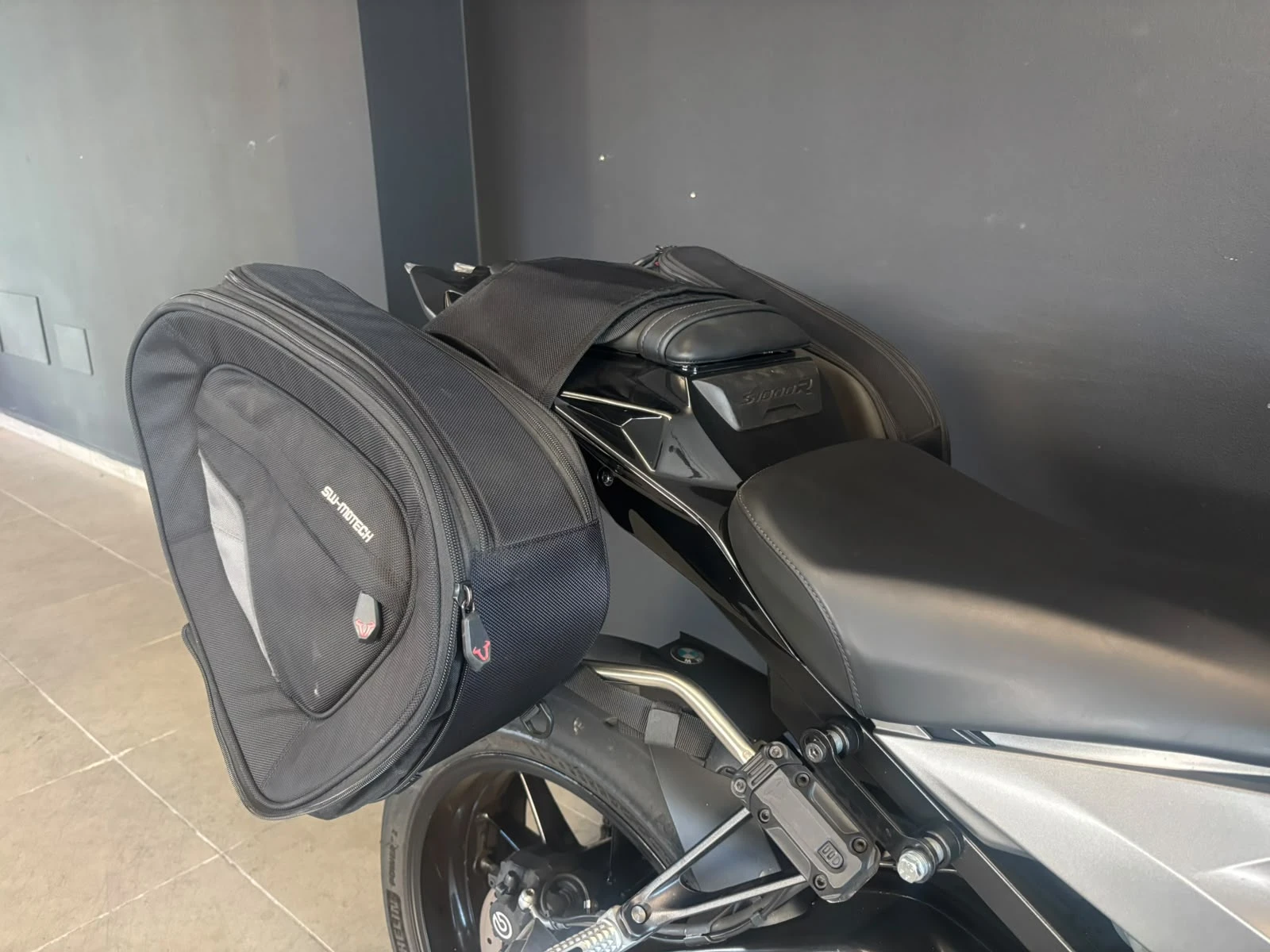 BMW S 1000R, снимка 5 - Мотоциклети и мототехника - 55609378