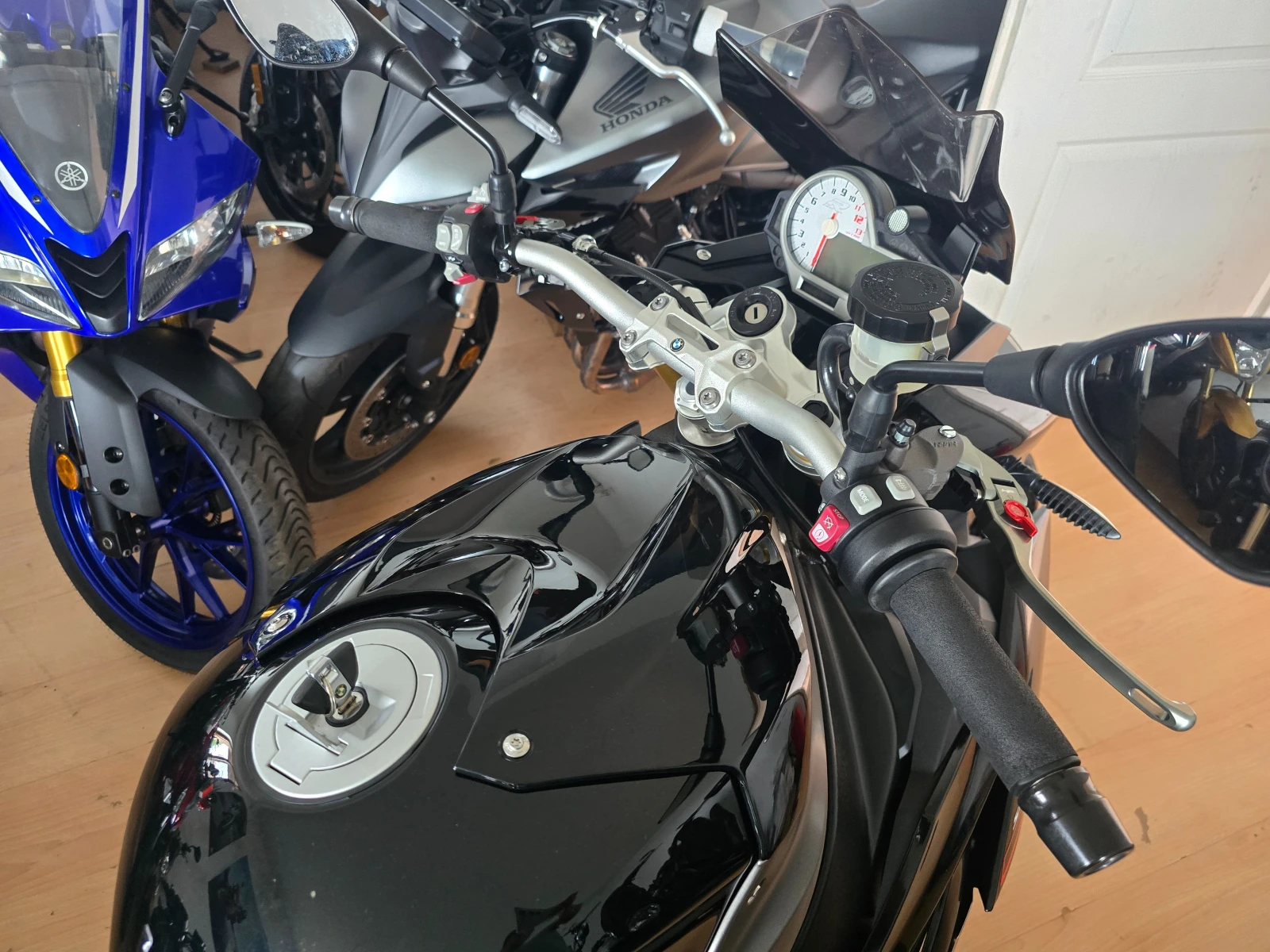 BMW S 1000R | Mobile.bg � ����������� 10
