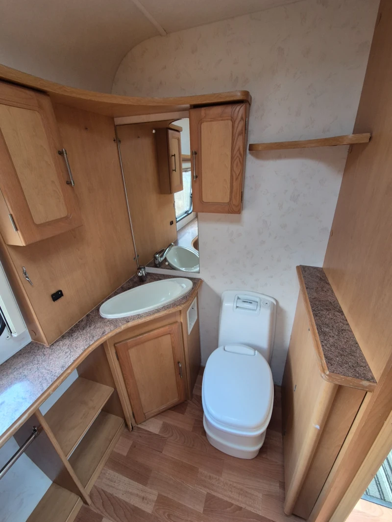 Каравана Compas Magnum, снимка 15 - Каравани и кемпери - 53132757