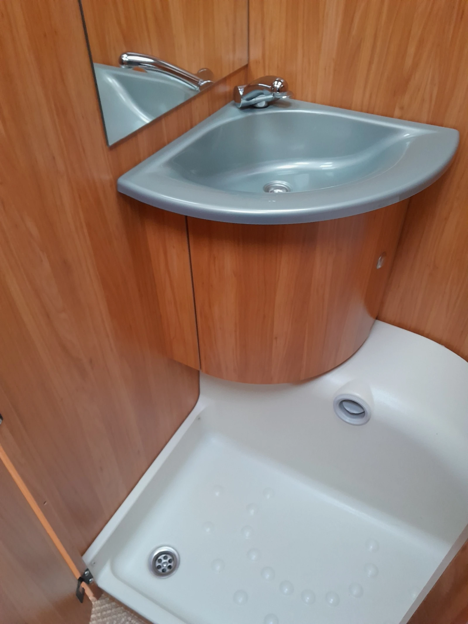 �������� Burstner ������ 435 TS | Mobile.bg � ����������� 13