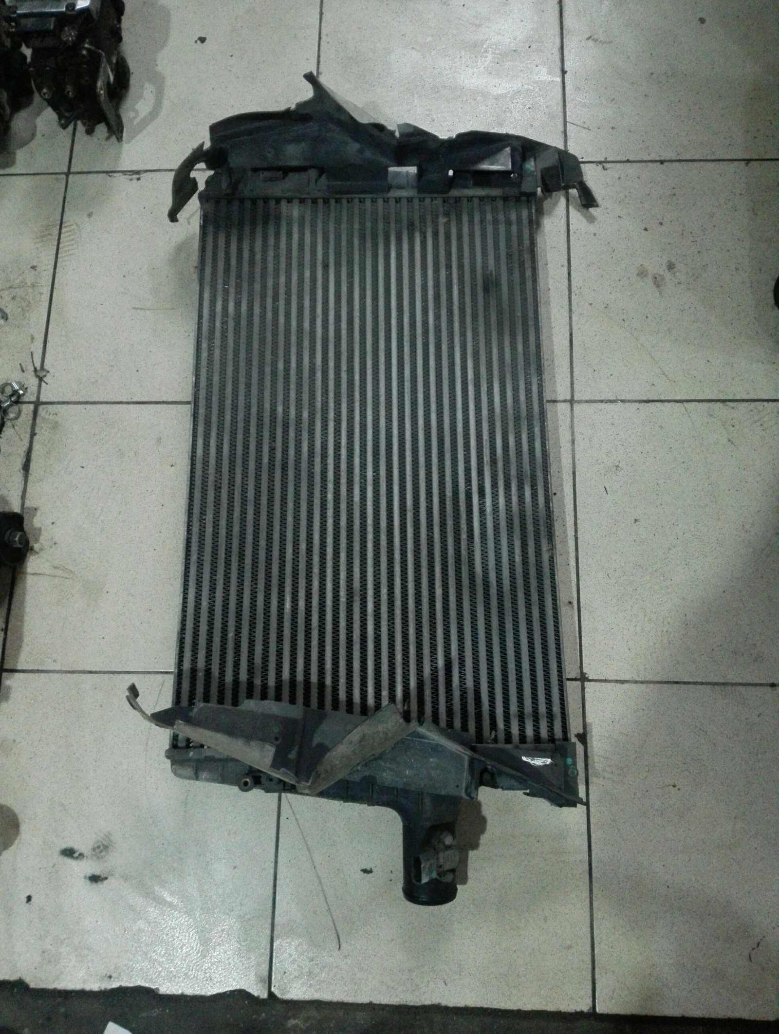 ���������� ���� �6 2.5��� (7) | Mobile.bg � ����������� 1