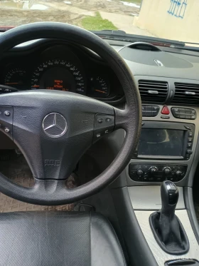 Mercedes-Benz C 180 SportCoupe, снимка 6 - Автомобили и джипове - 53634682
