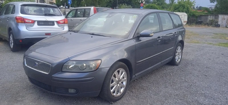 Volvo V50 2.0 д 6 ск., снимка 5 - Автомобили и джипове - 46249370