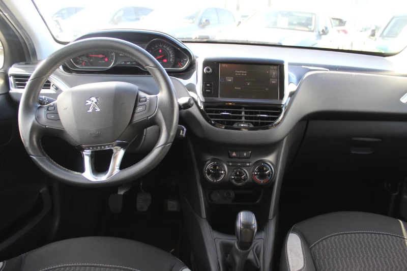 Peugeot 208 ACTIVE 1.2 e-VIT 82 BVM5, снимка 7 - Автомобили и джипове - 48110130