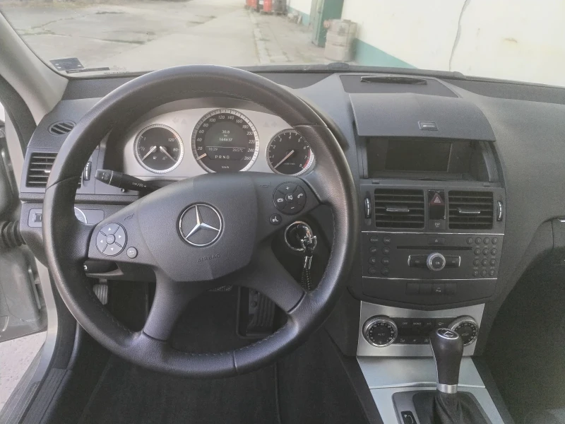 Mercedes-Benz C 230 2.5 V6 AMG, снимка 8 - Автомобили и джипове - 52427202