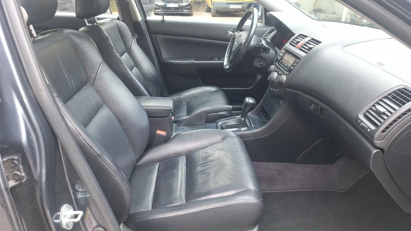 Honda Accord 2.4 exlosive NOVA 188000, снимка 7 - Автомобили и джипове - 52568124