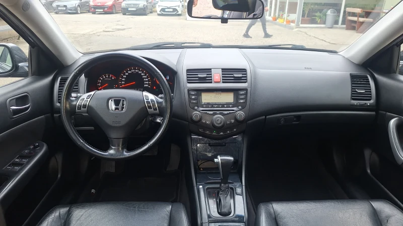Honda Accord 2.4 exlosive NOVA 188000, снимка 4 - Автомобили и джипове - 52568124