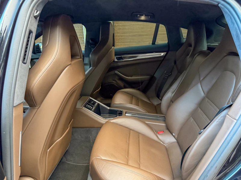 Porsche Panamera Turbo| SportDesign| Carbon| TwoToneInterior| ЛИЗИН, снимка 13 - Автомобили и джипове - 52504950