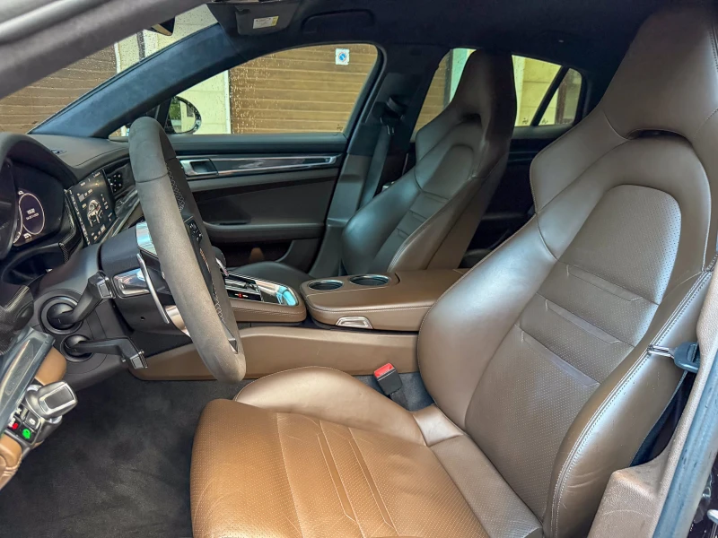 Porsche Panamera Turbo| SportDesign| Carbon| TwoToneInterior| ЛИЗИН, снимка 12 - Автомобили и джипове - 52504950