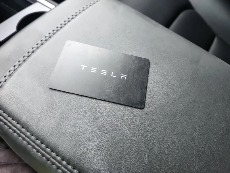 Tesla Model Y * PERFORMANCE * CARFAX * БЕЗ ПЪРВОНАЧАЛНА ВНОСКА, снимка 8 - Автомобили и джипове - 52777381