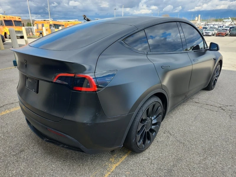 Tesla Model Y * PERFORMANCE * CARFAX * БЕЗ ПЪРВОНАЧАЛНА ВНОСКА, снимка 3 - Автомобили и джипове - 52777381