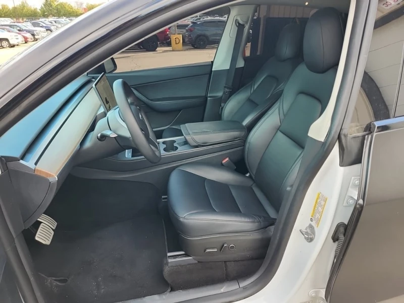 Tesla Model Y * PERFORMANCE * CARFAX * БЕЗ ПЪРВОНАЧАЛНА ВНОСКА, снимка 5 - Автомобили и джипове - 52777381