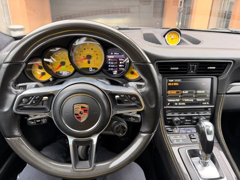 Porsche 911 TURBO S 991.2 EXCLUSIVE, снимка 16 - Автомобили и джипове - 52892999