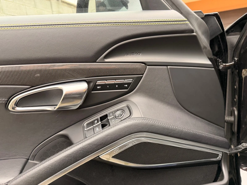 Porsche 911 TURBO S 991.2 EXCLUSIVE, снимка 8 - Автомобили и джипове - 52892999