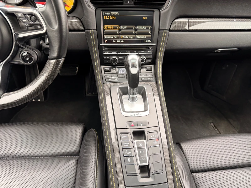 Porsche 911 TURBO S 991.2 EXCLUSIVE, снимка 11 - Автомобили и джипове - 52892999