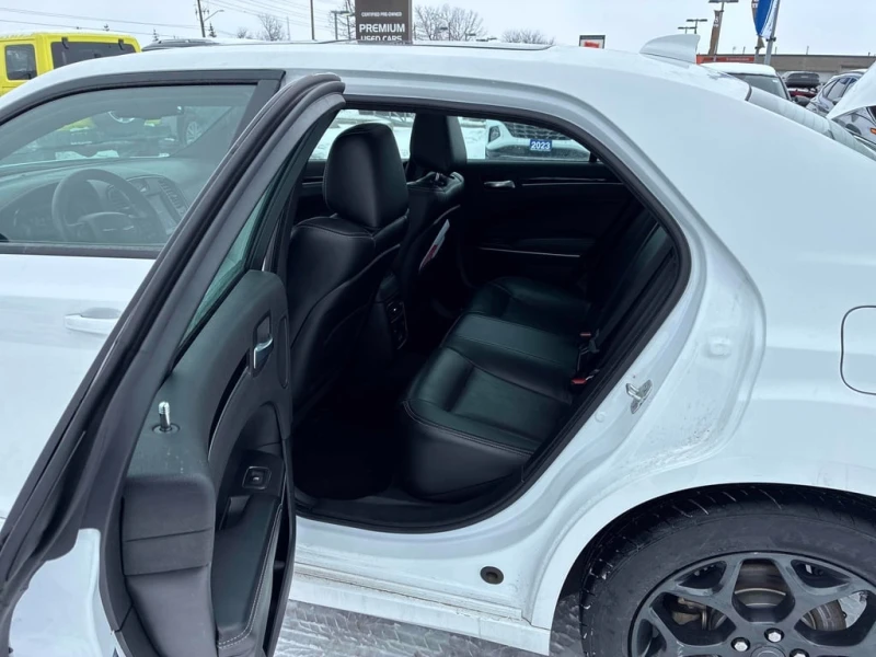 Chrysler 300c * 300S * CARFAX * ЦЕНА ДО БГ, снимка 14 - Автомобили и джипове - 52898643