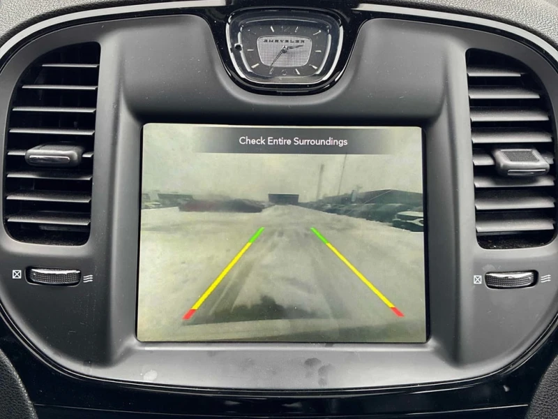 Chrysler 300c * 300S * CARFAX * ЦЕНА ДО БГ, снимка 12 - Автомобили и джипове - 52898643