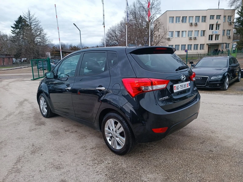 Hyundai Ix20 1.6i-125кс-ШВЕЙЦАРИЯ-АВТОМАТ-NAVI-KEYLESS-FULL, снимка 6 - Автомобили и джипове - 53598036