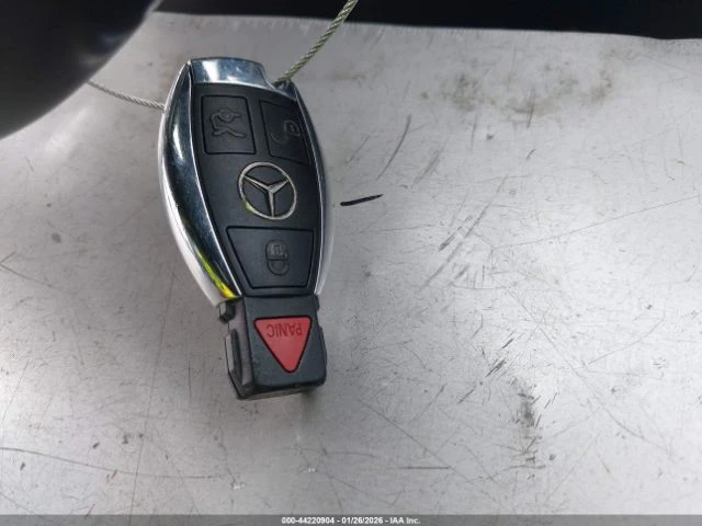 Mercedes-Benz C 63 AMG * S* КОЖА* ПАНОРАМА* ПОДГРЕВ* BURMESTER* , снимка 10 - Автомобили и джипове - 54460476